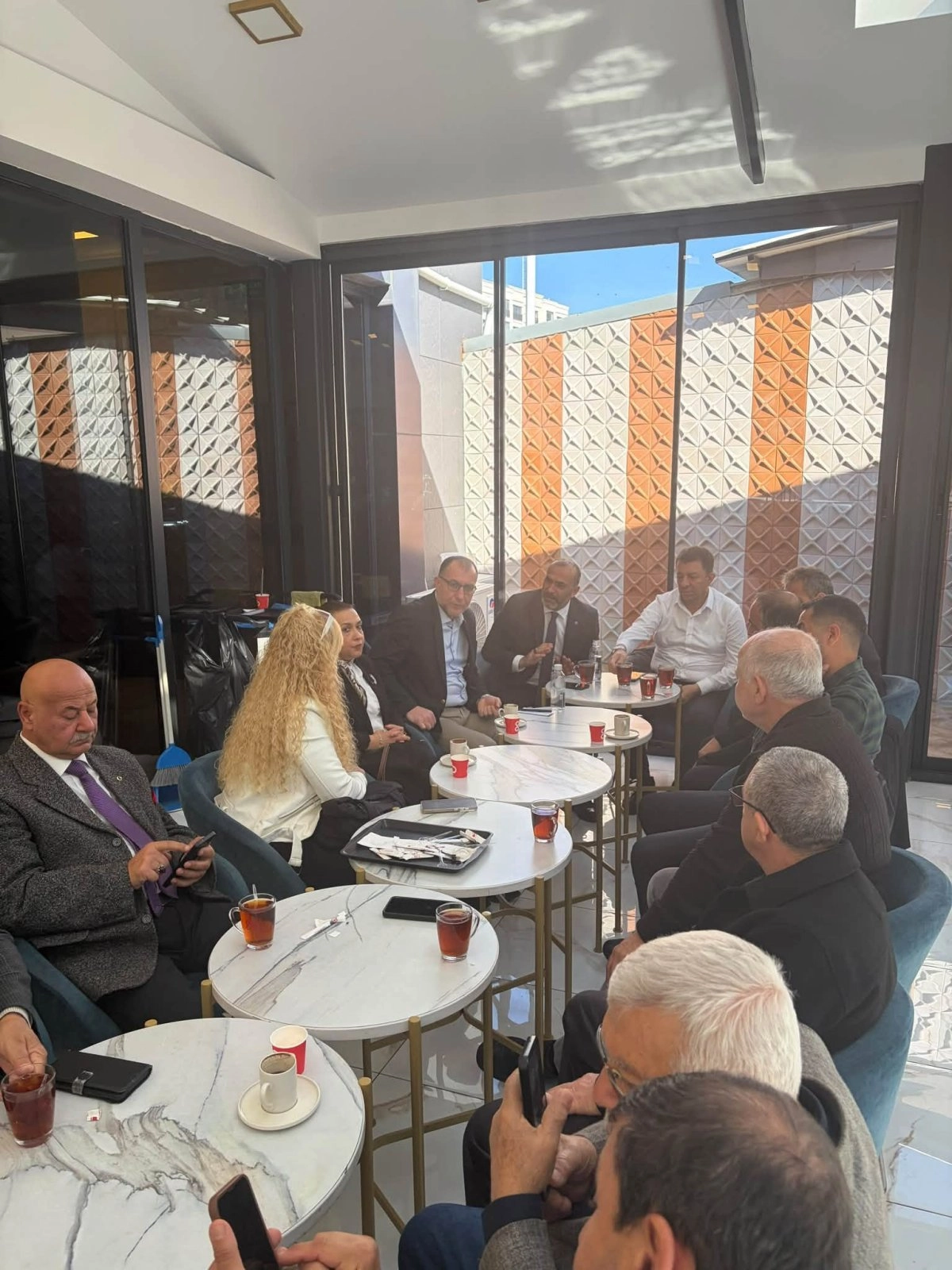 MHP KARESİ MUHTARLARLA BULUŞTU